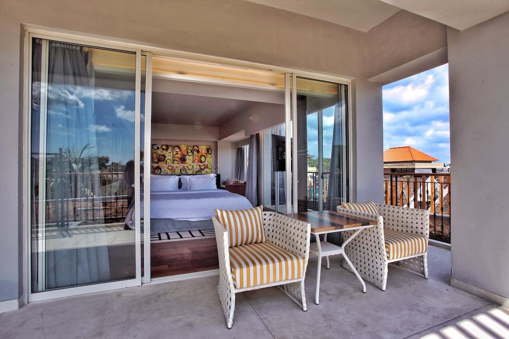 Ts Suites Seminyak  Room photo A room at the hotel